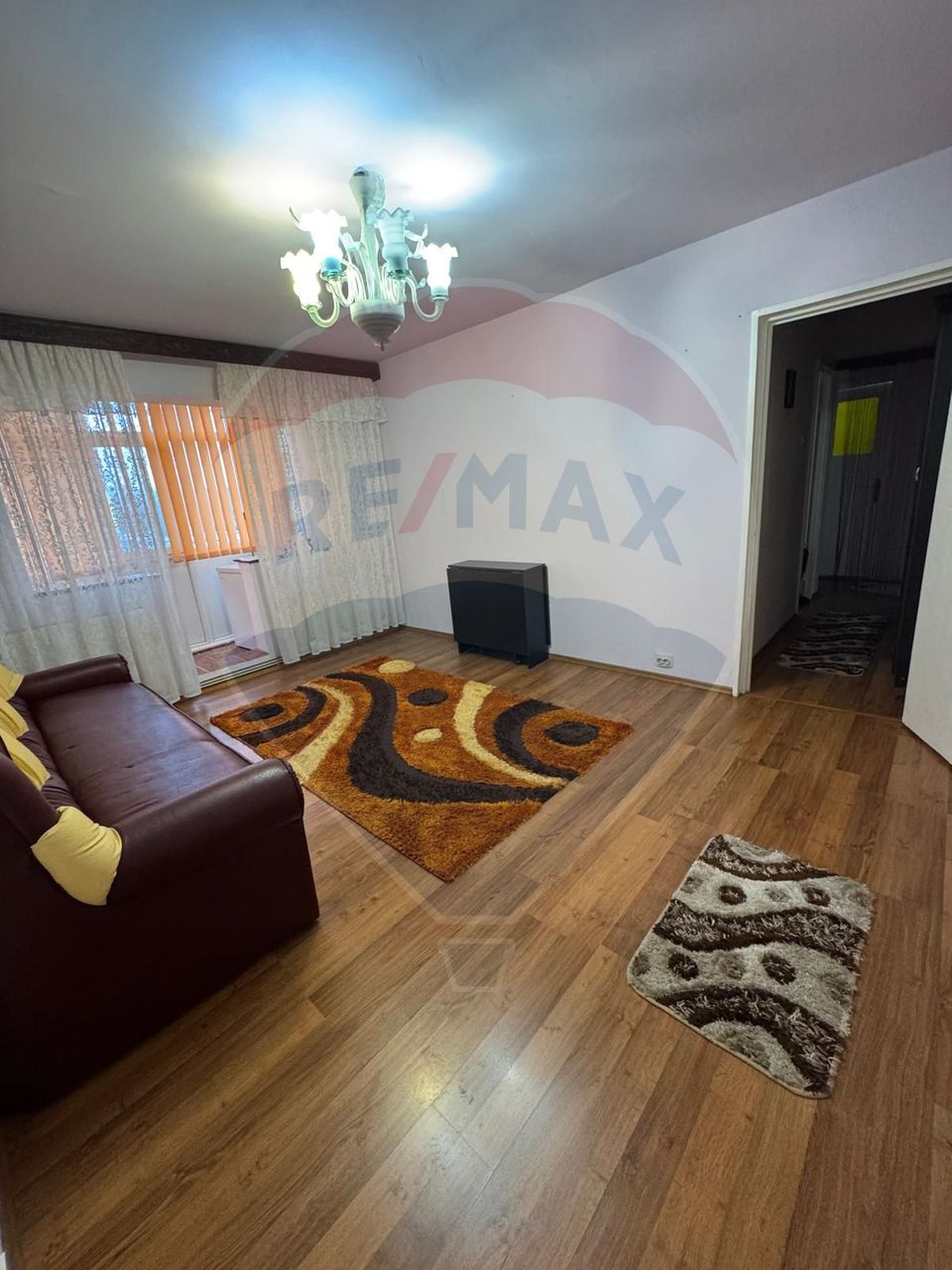 3 room Apartment for sale, Craiovita Noua area