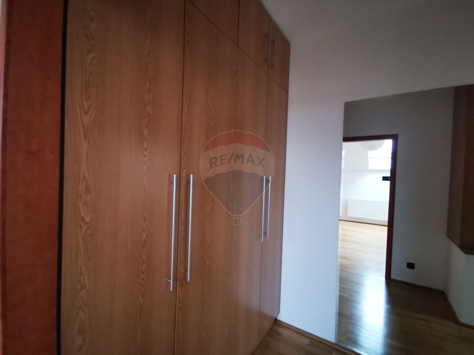 4 room Apartment for rent, Andrei Muresanu area