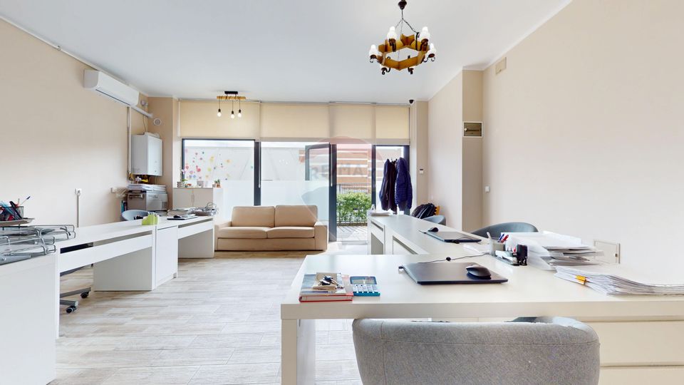 47sq.m Commercial Space for rent, Racadau area