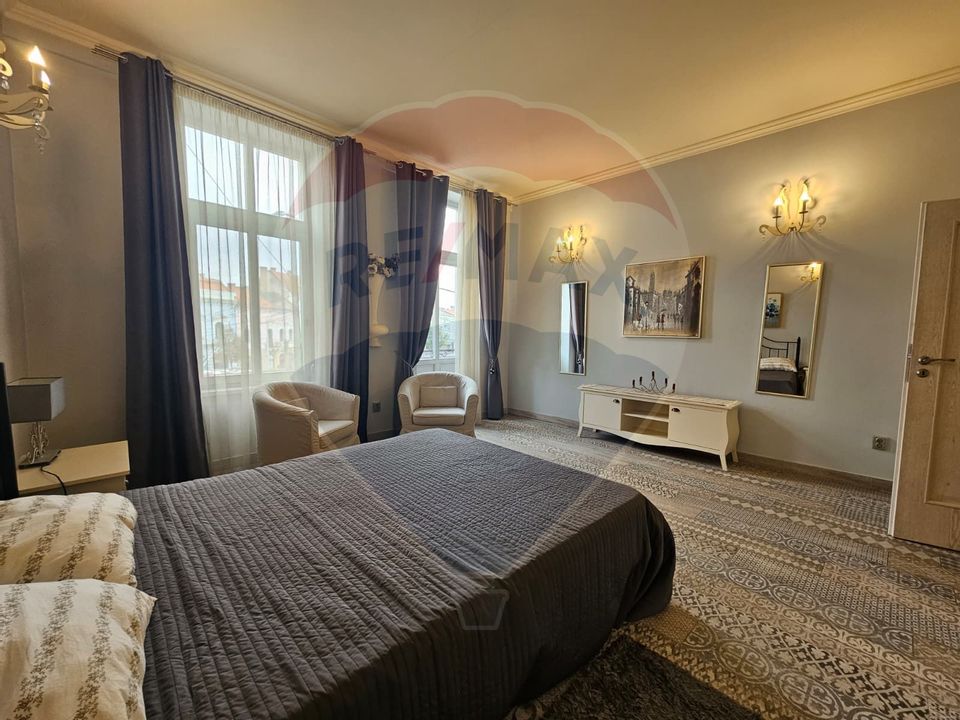 Inchiriez apartament superb cu 4 camere în zona Ultracentral