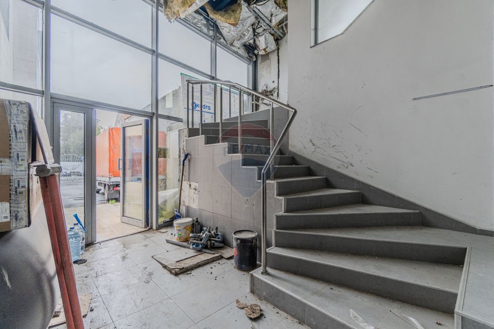 Cladire de 902 mp utili de vânzare, zona Grivitei - DN 13, COMISION 0