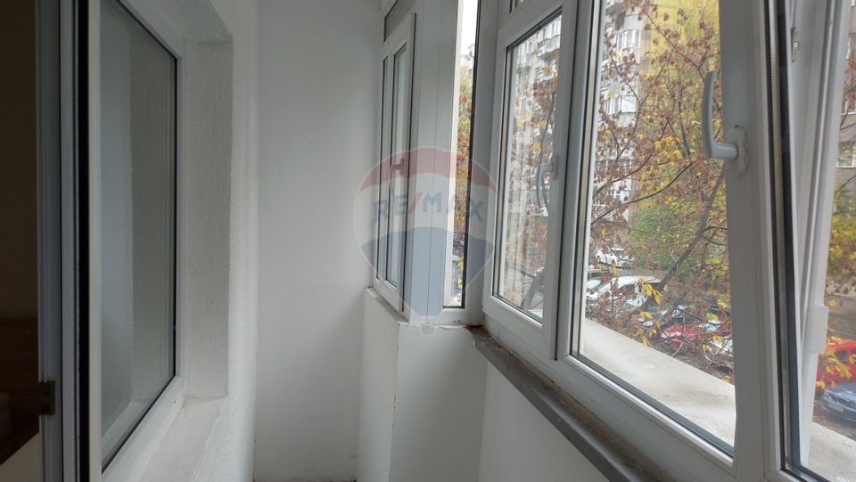 Închiriere apartament 3 camere – Bulevardul Unirii