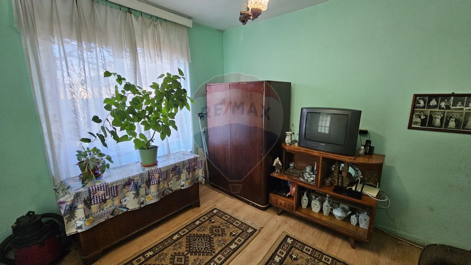 Casă / Vilă Bariera Valcii