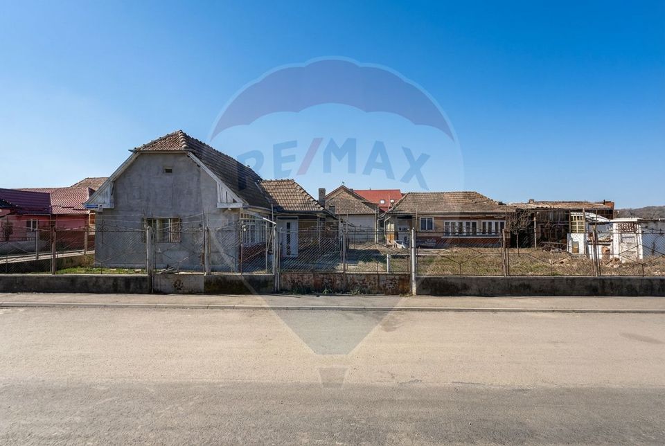 5 room House / Villa for sale, Exterior Est area