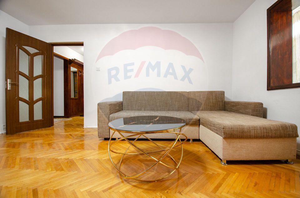 3 camere - 2 bai - 470€ - 0% Comision - Decomandat