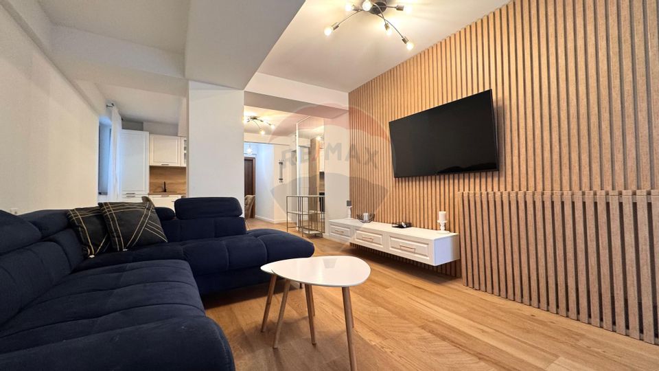 Apartament format din 3 imobile, vedere frontala la mare, Mamaia Nord