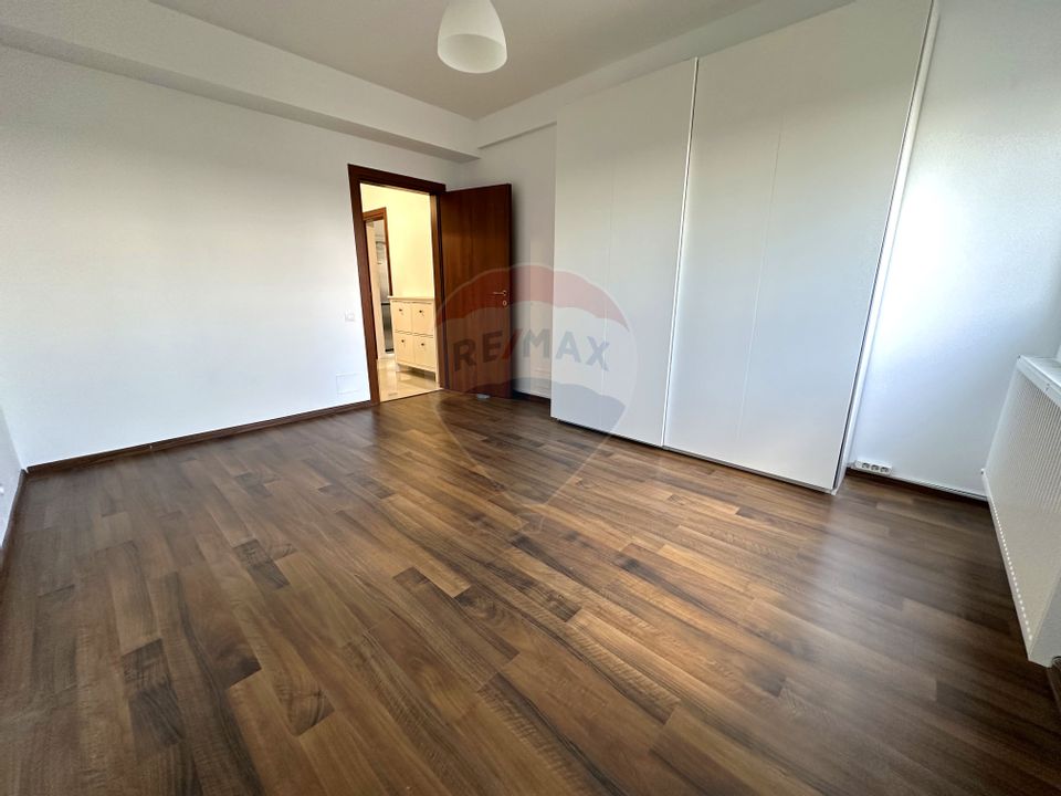 Apartament 3 camere si curte de 54 mp de vânzare - Prelungirea Ghencea