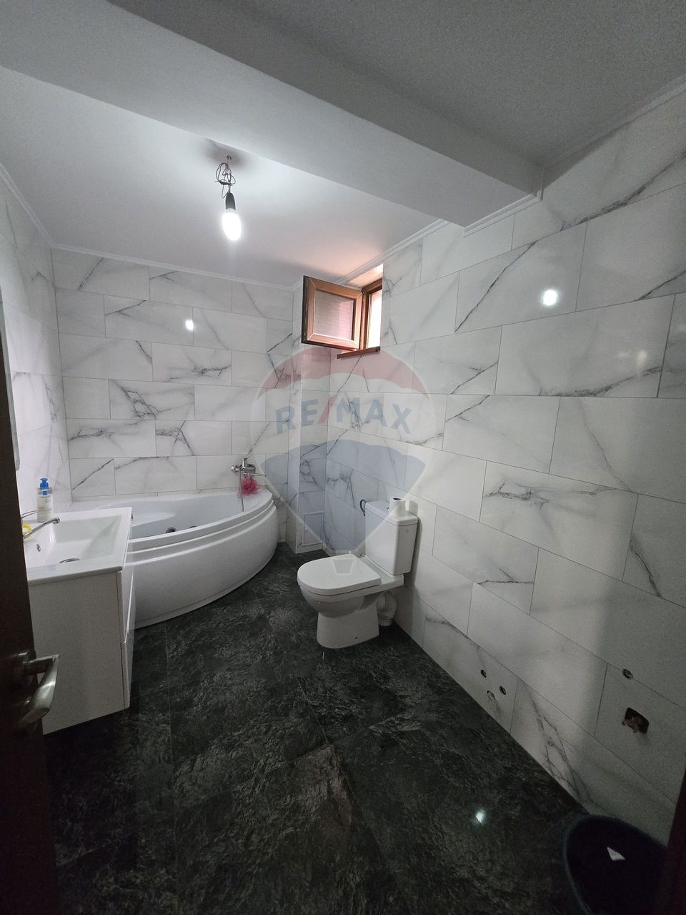 4 room House / Villa for rent, Lascar Catargiu area