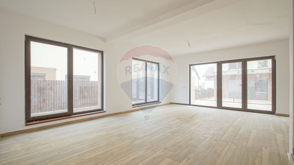 4 room House / Villa for sale, Baciu area