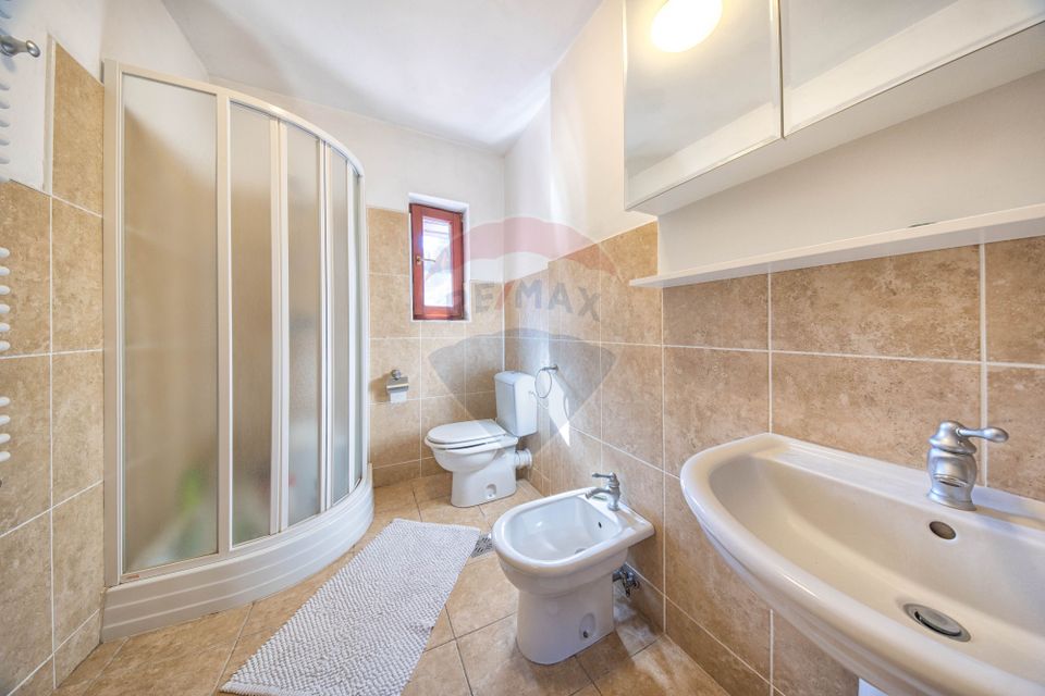 Vilă Moieciu, 375 mp util + teren 2.992 mp, View - Comision 0