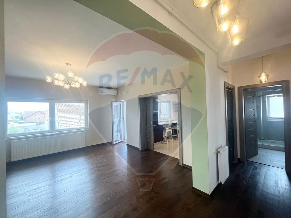 Apartament de vanzare si Parcare în curte privată - Șelimbăr