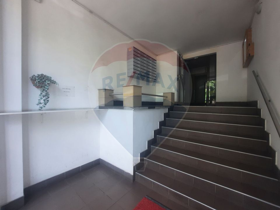 For rent 2 room apartment, Unirii Square, spacious, bright