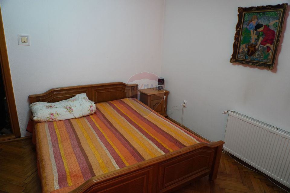 4 room Apartment for rent, Central area