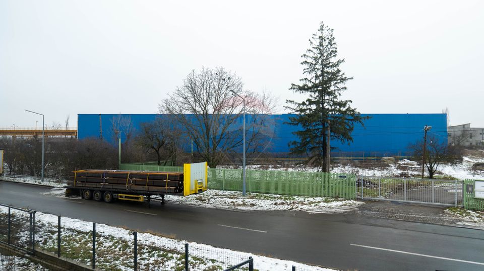 Hala de închiriat 1.800 mp cu teren 5.000 mp - Acces rapid la centura