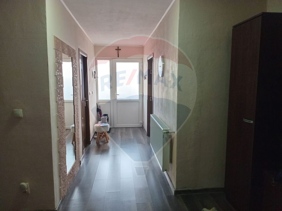 4 room House / Villa for sale