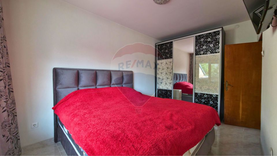 7 room House / Villa for sale, Giulesti area