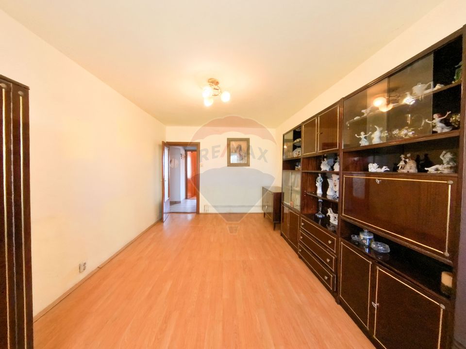 Apartament 2 camere în zona Lipovei, disponibil imediat