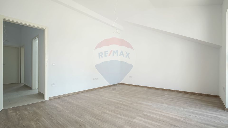 COMISION 0%! Apartament cu 2 camere | PARCARE | DECOMANDAT