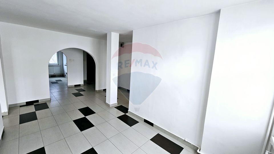 Apartament 4 Camere Precista