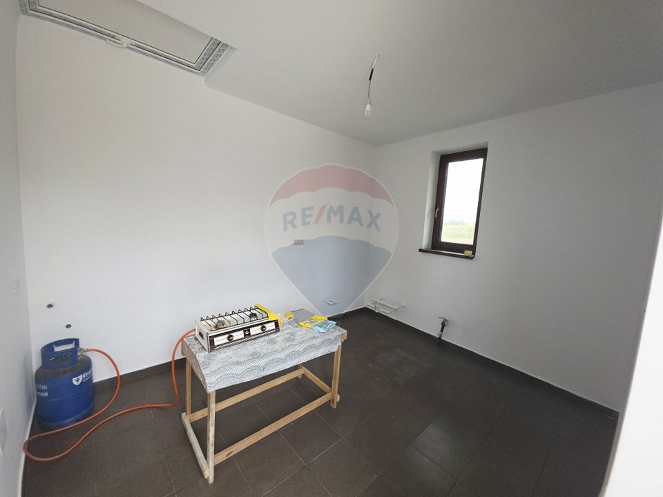 4 room House / Villa for sale