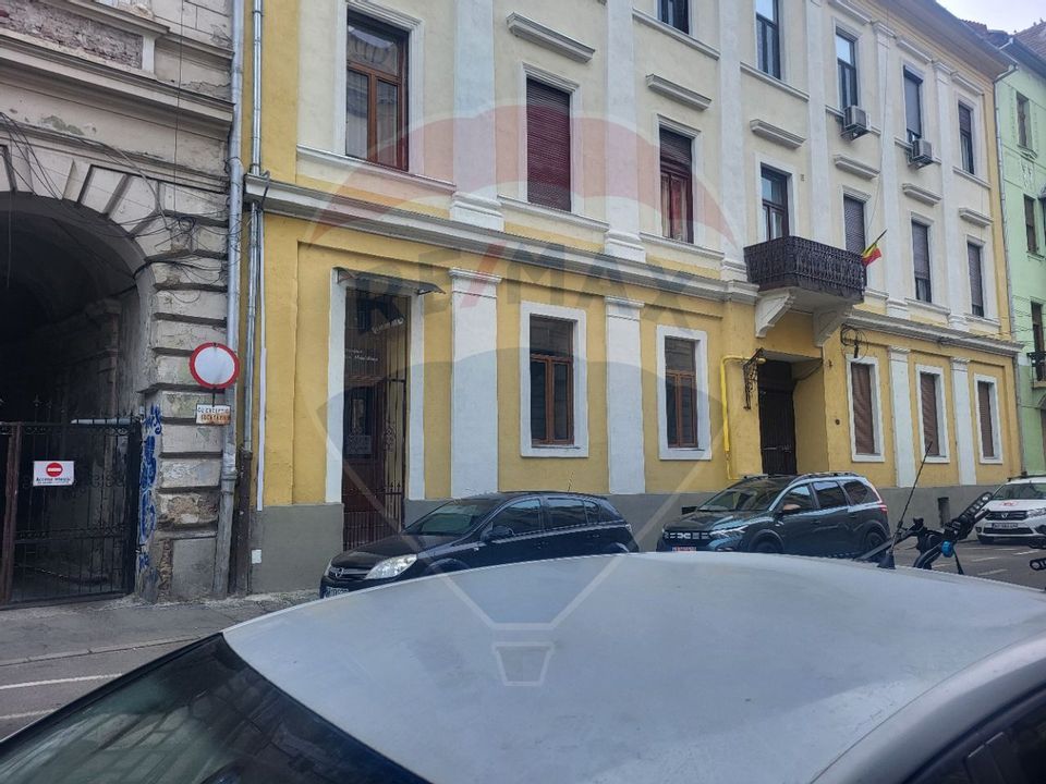 spatiu  comercial 153 mp de vanzare central