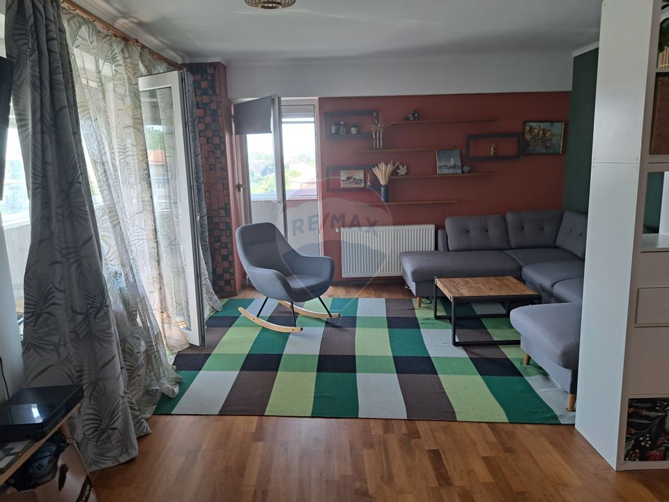3 camere de închiriat, zona Consul, etaj 4 din 10