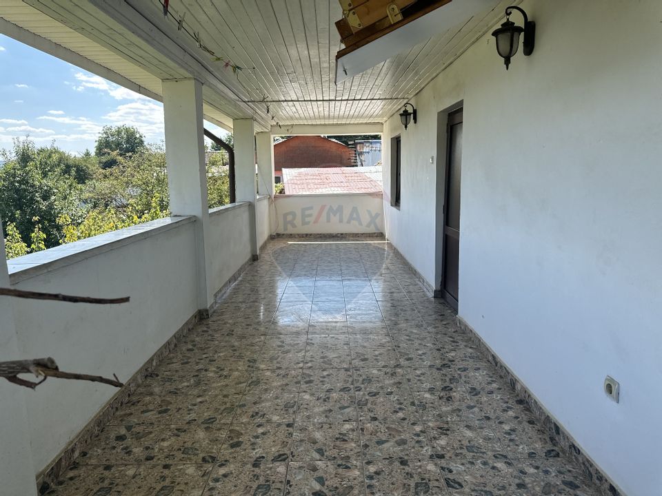 5 room House / Villa for sale, Ciritei area