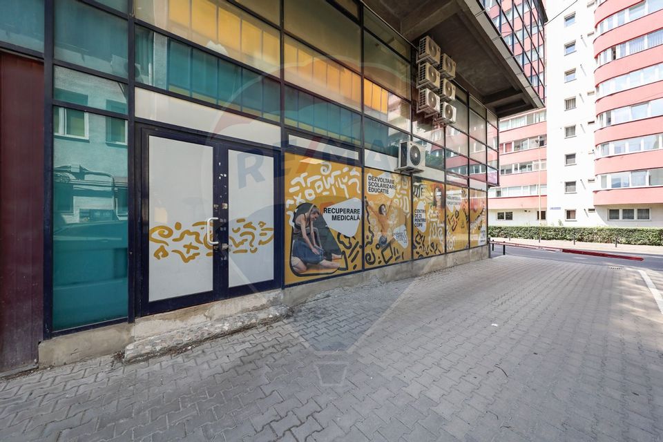 Spațiu comercial de 519mp de vânzare în zona Vlahuta