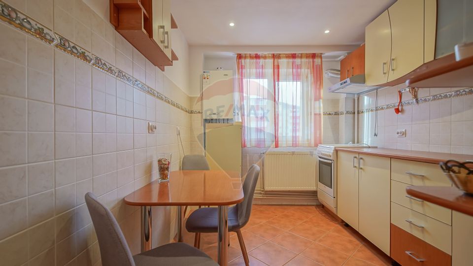 Apartament 3 camere de închiriat Răcădau-Parcul Ursu