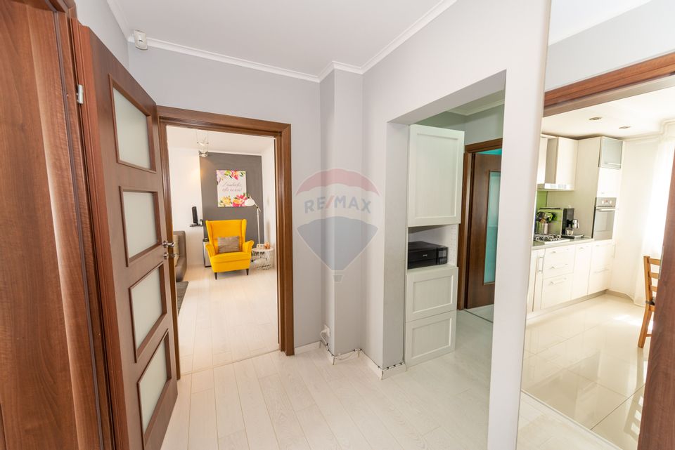Apartament 3 camere de vanzare Timpuri Noi, Loc parcare ADP si Boxa