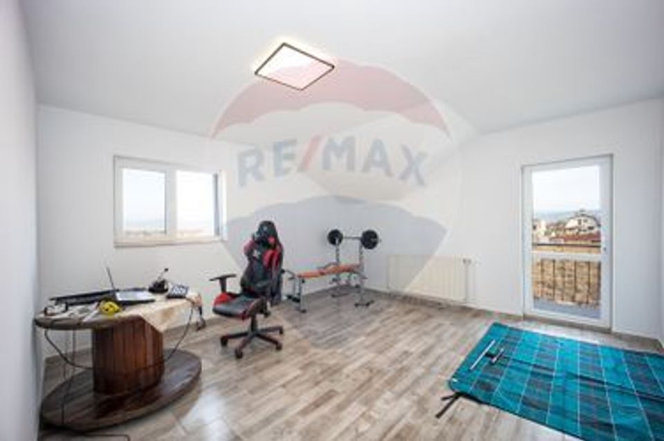 4 room House / Villa for sale