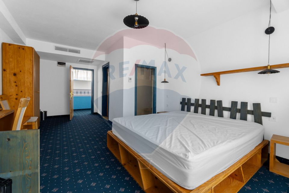 39 room Hotel / Pension for sale