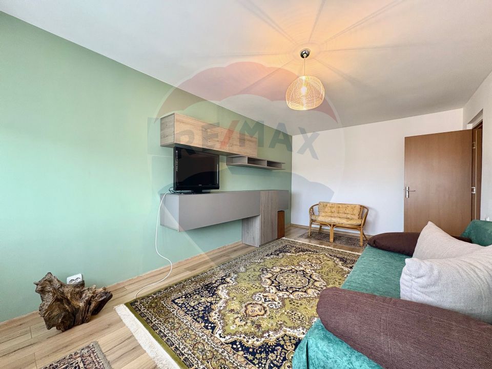 Apartament 3 camere,  Calea Bucuresti -zona Mc Donald's