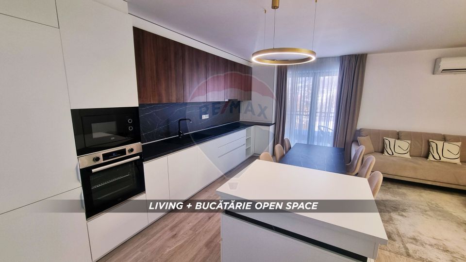 Apartament cu 3 camere tip PENTHOUSE de închiriat în zona PODUL VIILOR