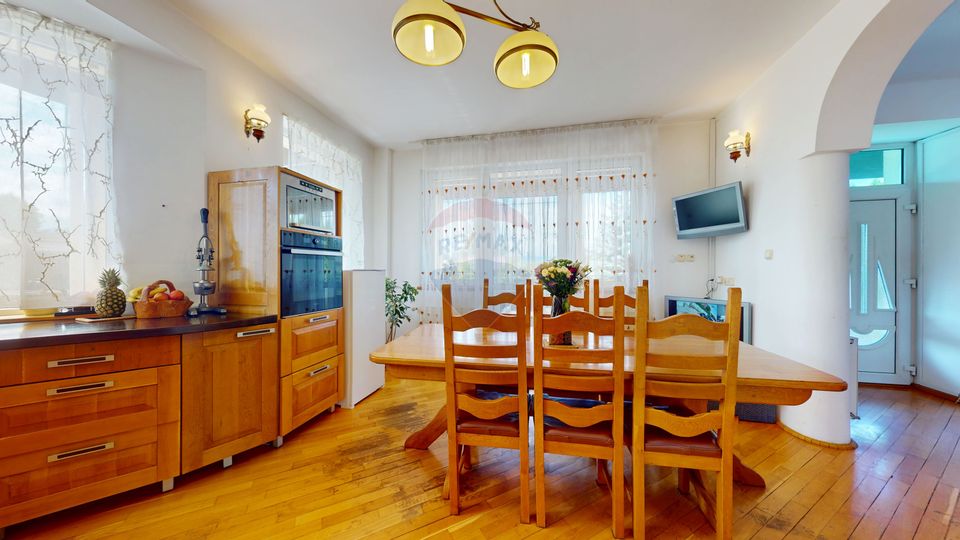 Vilă premium | 7 camere | Teren 2418 mp | Ghimbav Livada