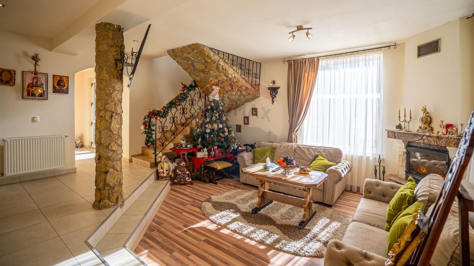5 room House / Villa for sale