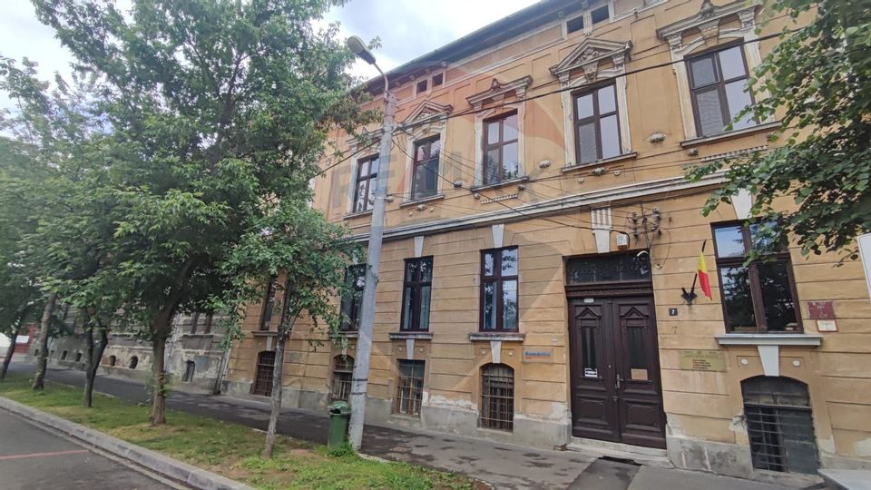 Spațiu birouri flexibil 130 mp de inchiriat zona Podul Intelectualilor