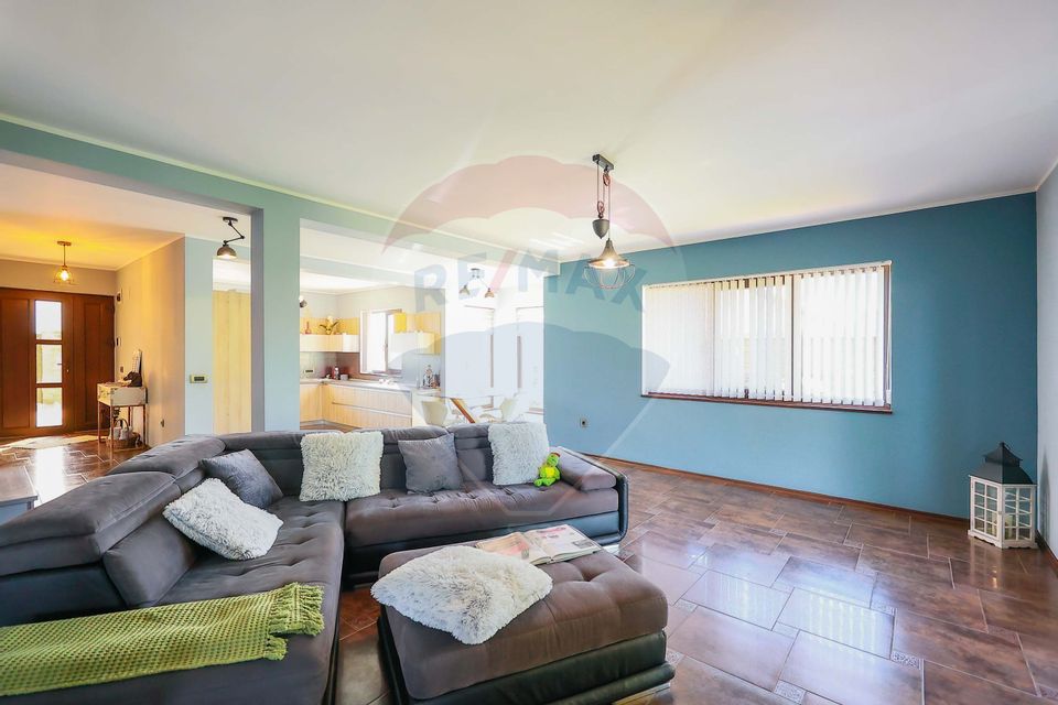 5 room House / Villa for sale, Exterior Vest area