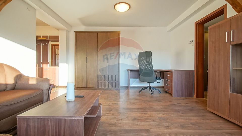 2 room Apartment for rent, Centrul Civic area