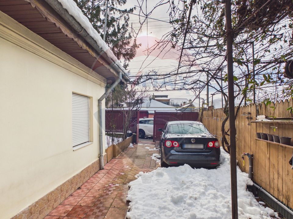 Casă cu curte de vanzare Ferentari- Salaj