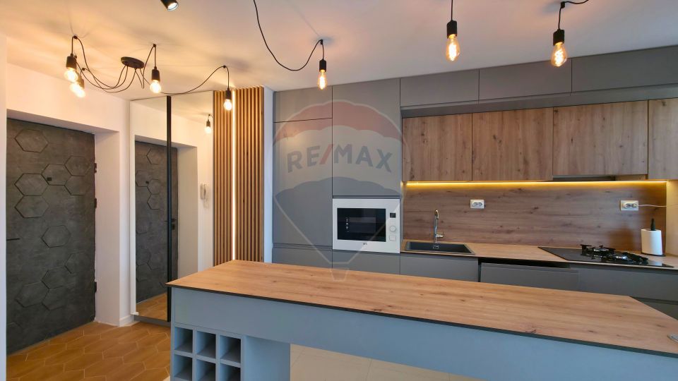 Vânzare 2 camere  în zona Lizeanu