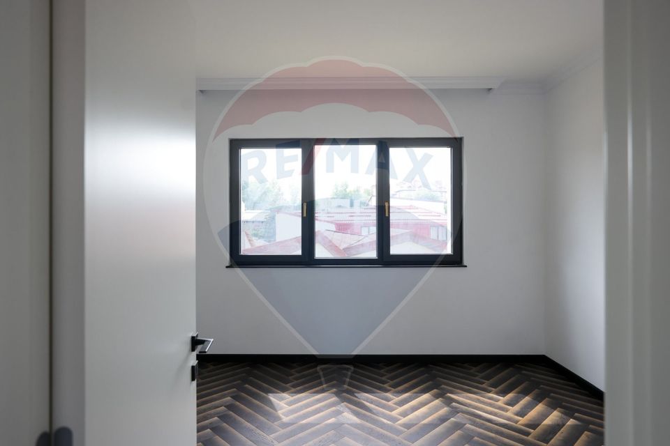 16 room House / Villa for sale, Parcul Carol area