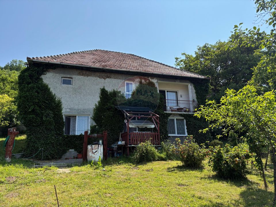 Casa intr-o locație cu panorama deosebita, in zona Mosnei