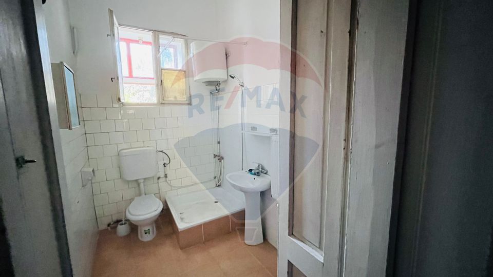 Casă / Vilă cu 3 camere de vânzare în zona Eminescu