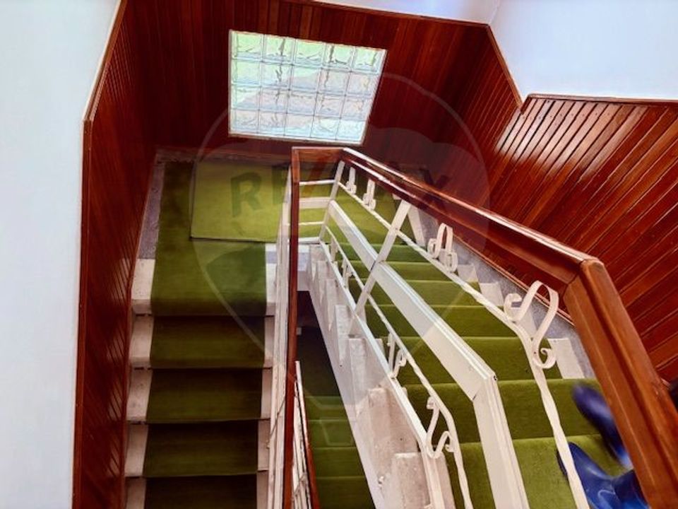 7 room House / Villa for sale