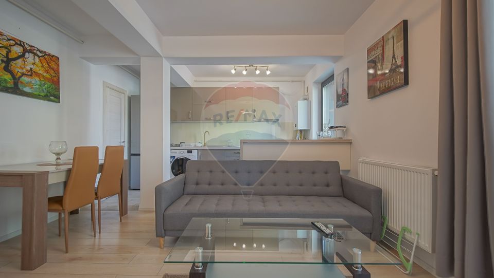 2 room Apartment for rent, Tractorul area