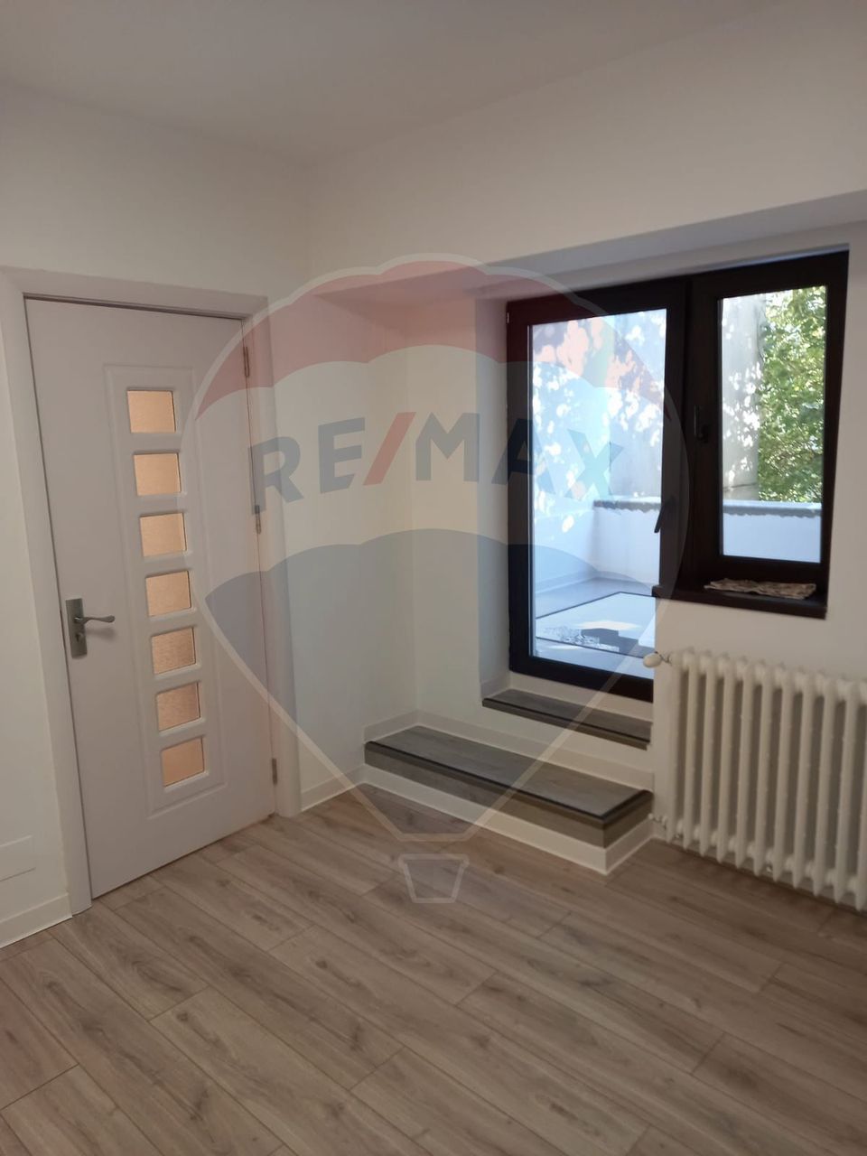 4 camere renovat | vedere fântâni Unirii | Bibescu Vodă | 106 mp
