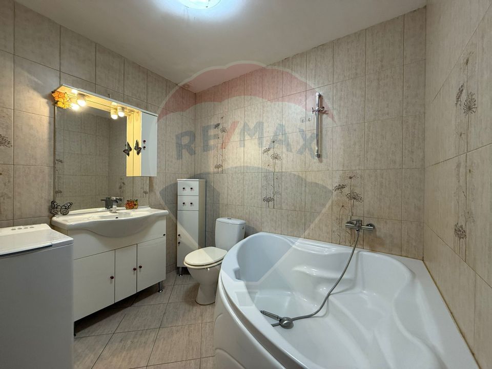 5 room House / Villa for sale