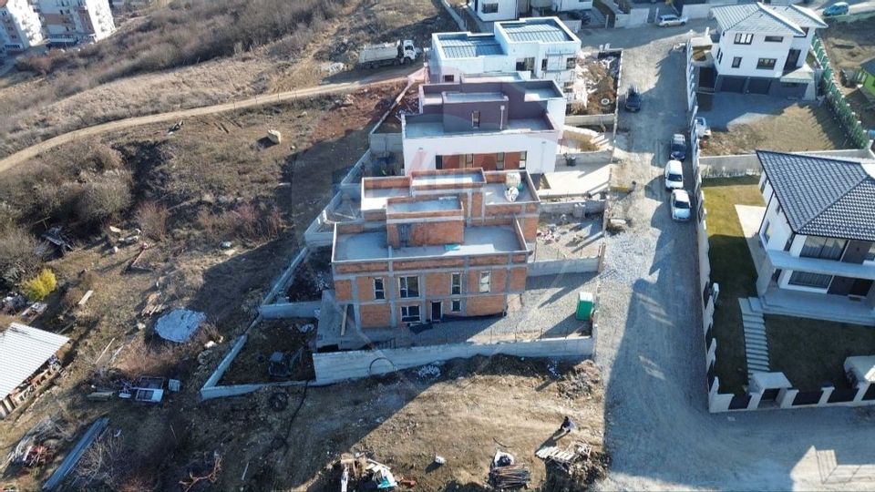 4 room House / Villa for sale