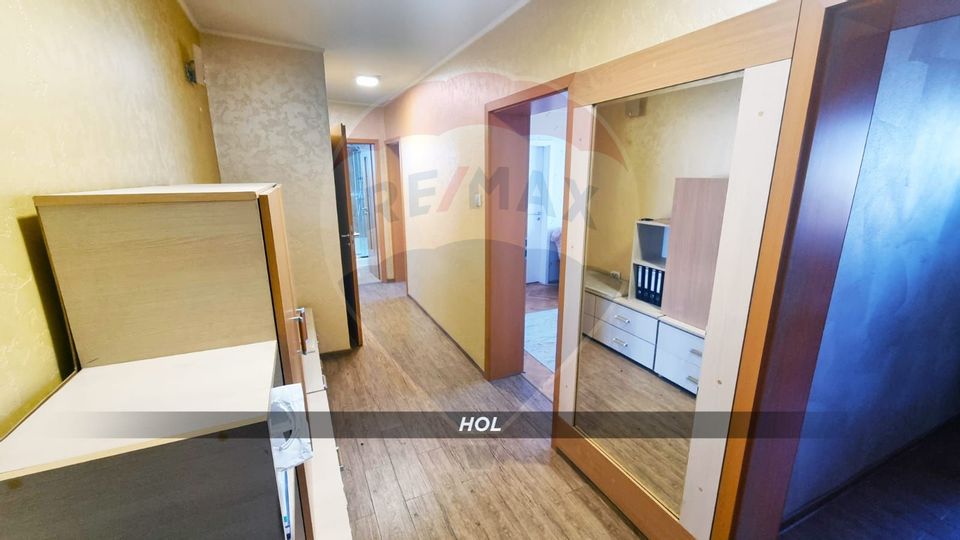 DE VANZARE Apartament 2 camere+Garaj, Bd. Traian - ZERO COMISION